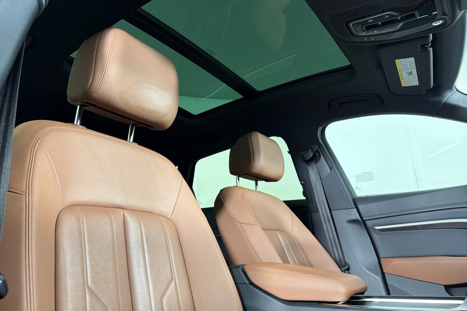 Used 2022 Audi e-tron Premium image 16