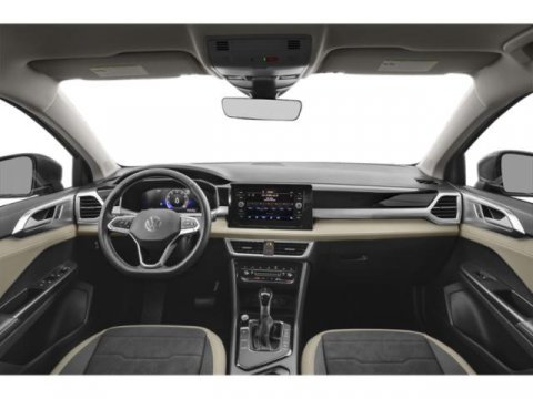 New 2026 Volkswagen Taos SE FWD image 7