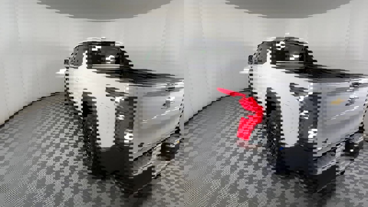 New 2025 Chevrolet Silverado EV LT image 68