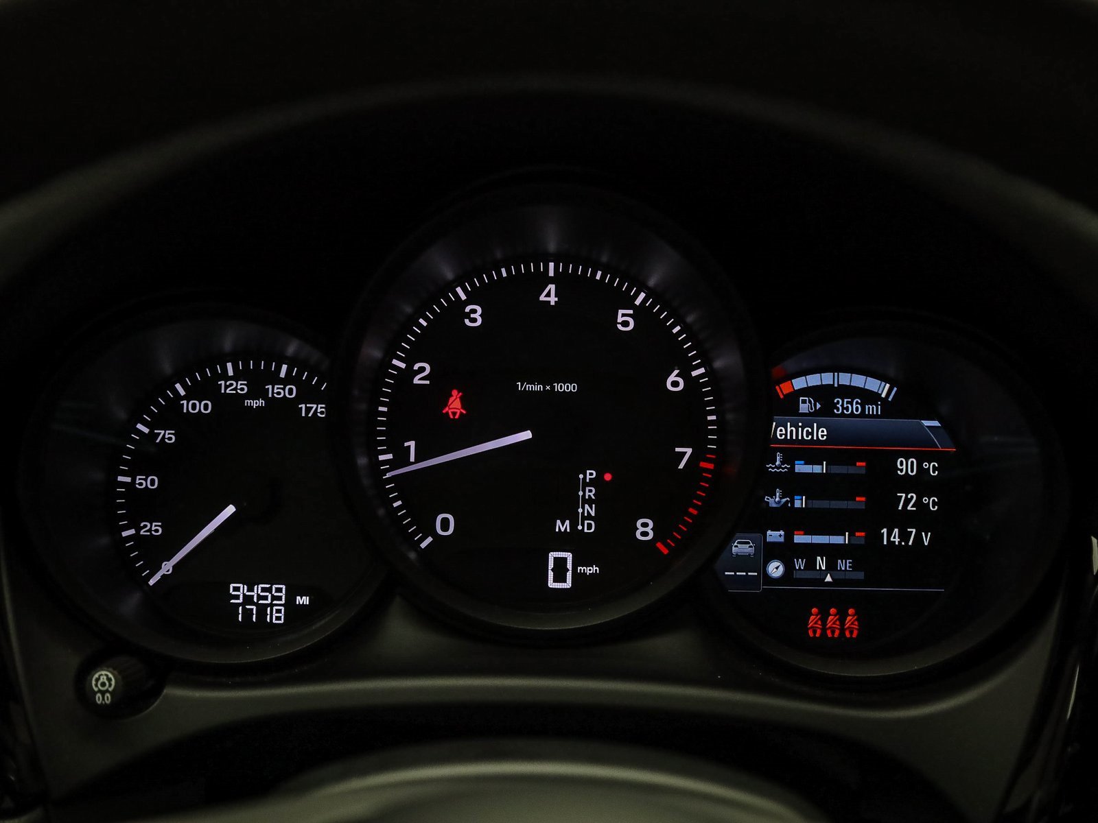 Used 2025 Porsche Macan image 30