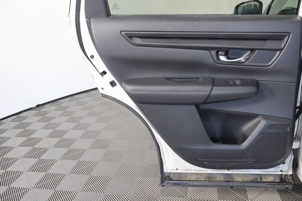 Used 2025 Honda CR-V EX image 13