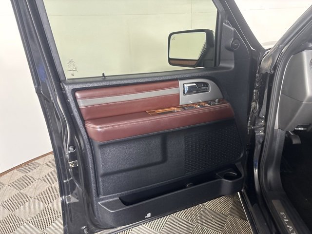 Used 2015 Ford Expedition Platinum image 9