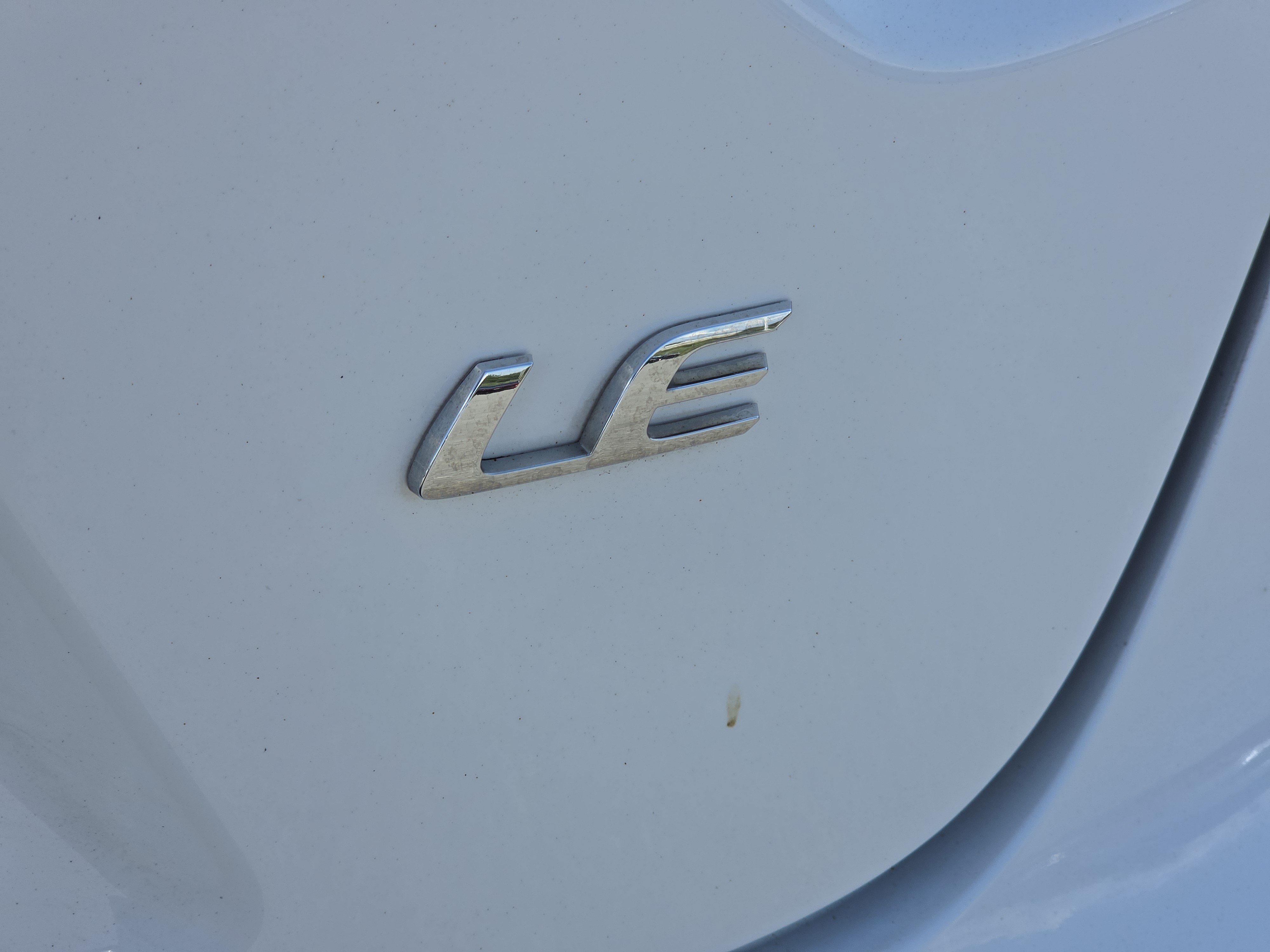 Used 2023 Toyota Corolla LE FWD image 5