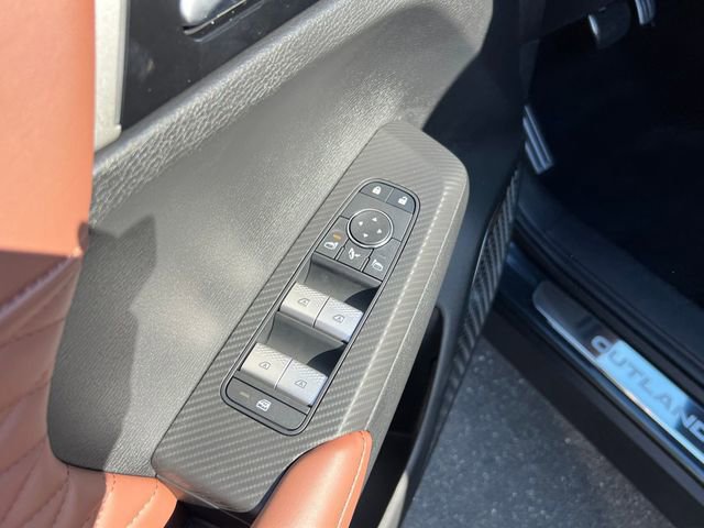 New 2026 Mitsubishi Outlander SEL FWD image 13