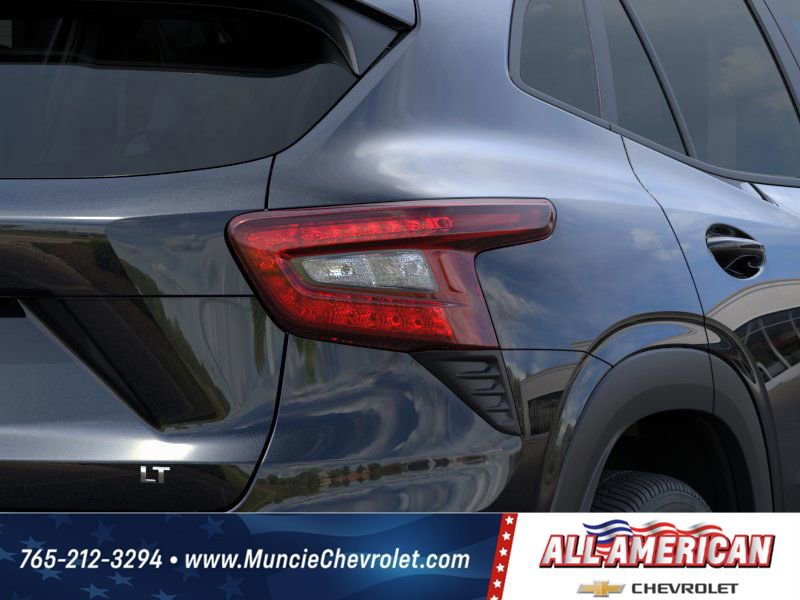 New 2025 Chevrolet Trax LT w/ Driver Confidence Package image 11