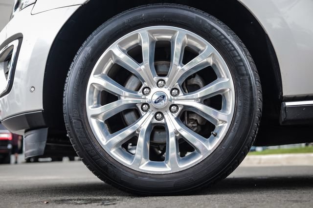 Used 2019 Ford Expedition Max Limited w/ Equipment Group 302A AWD/4WD image 17