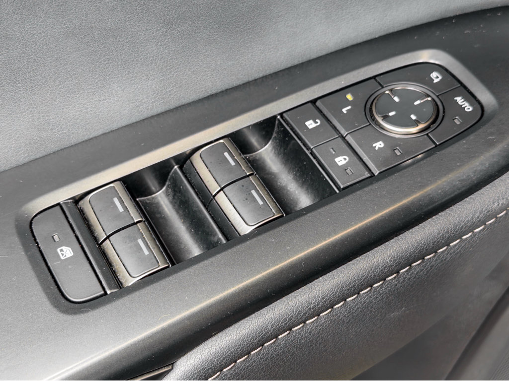 Used 2023 Lexus RZ 450e Premium w/ Technology Package AWD/4WD image 7