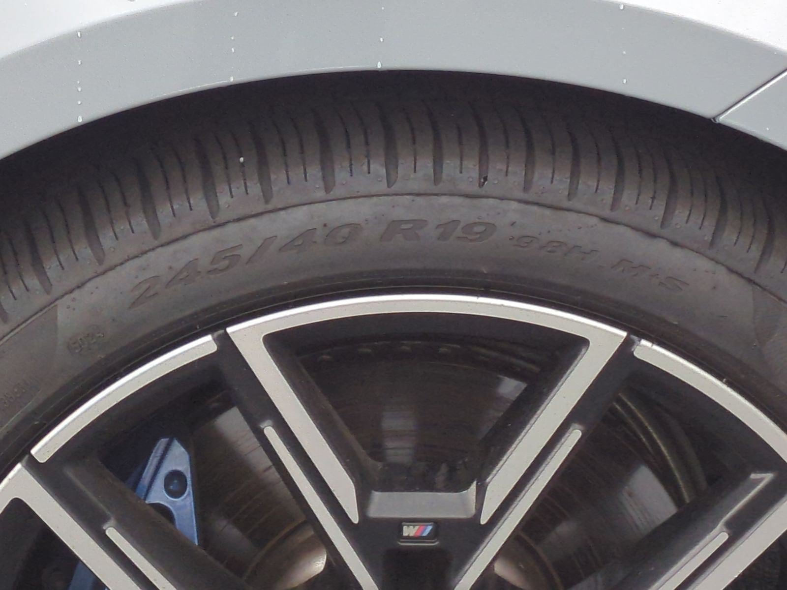 Used 2025 BMW M440i RWD image 12