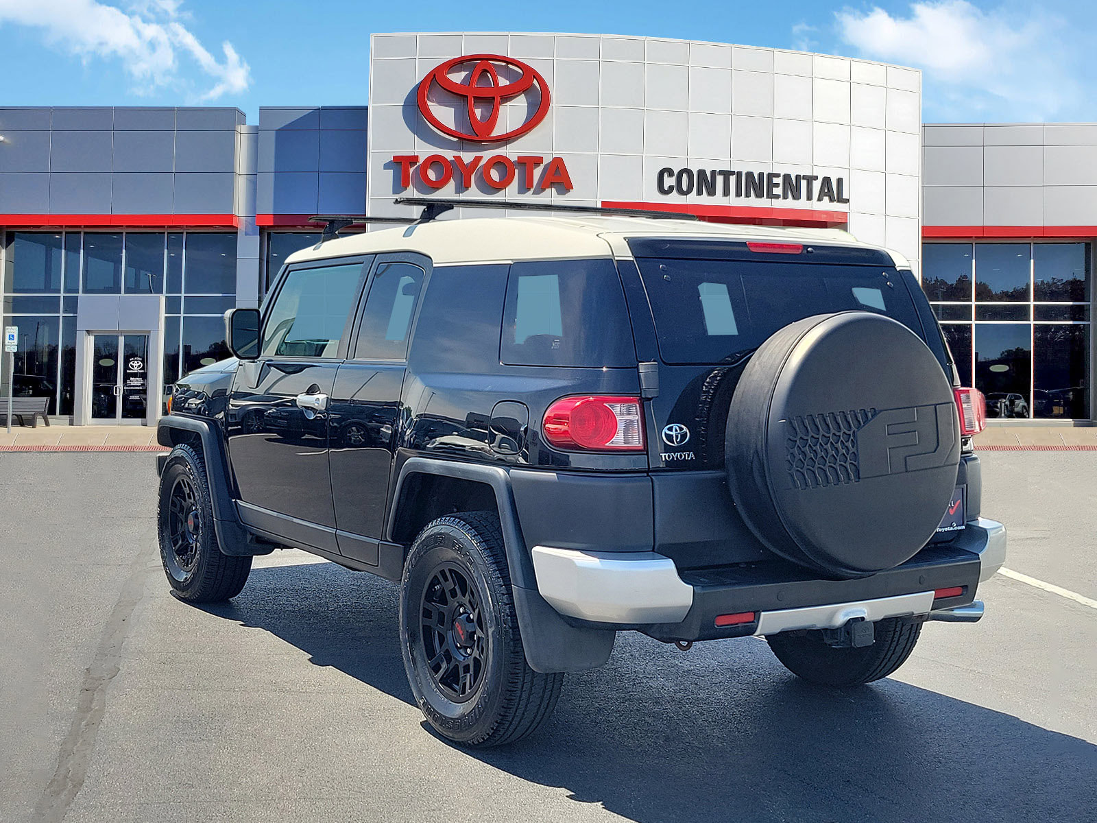 Used 2008 Toyota FJ Cruiser 2WD image 4
