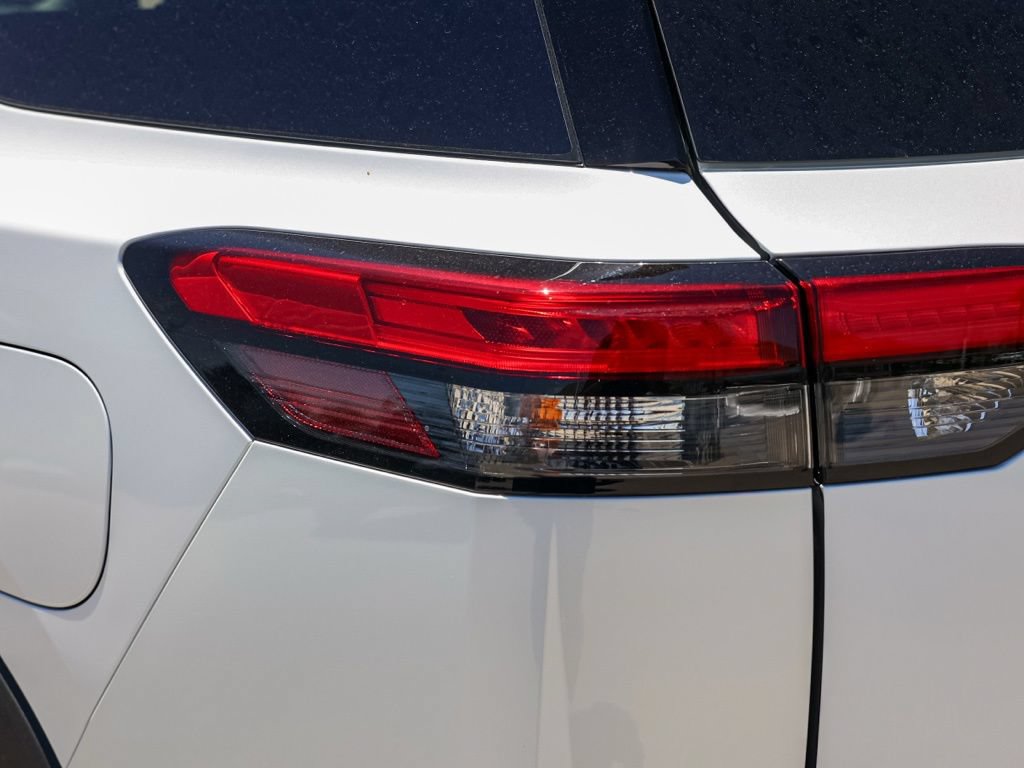 New 2026 Nissan Pathfinder SV w/ Cargo Package FWD image 7