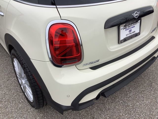 Used 2023 MINI Cooper 4-Door Hardtop image 24