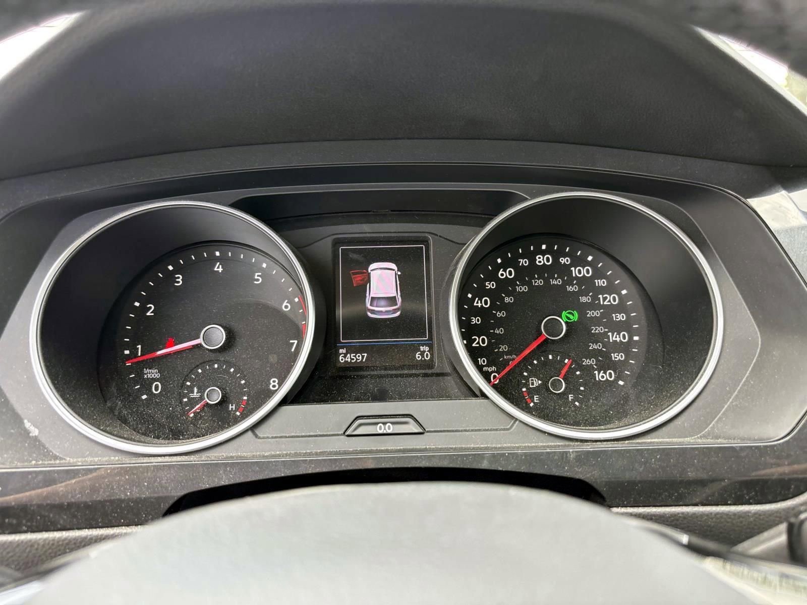 Used 2019 Volkswagen Tiguan SE w/ Panoramic Sunroof Package AWD/4WD image 15