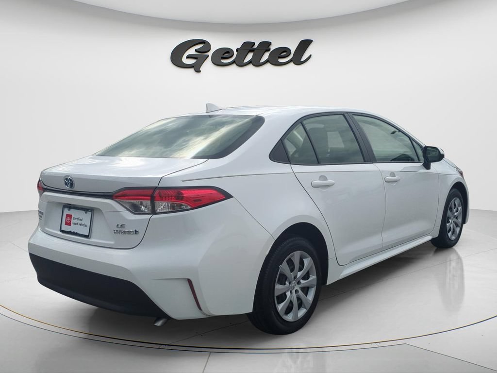 Used 2024 Toyota Corolla LE FWD image 5