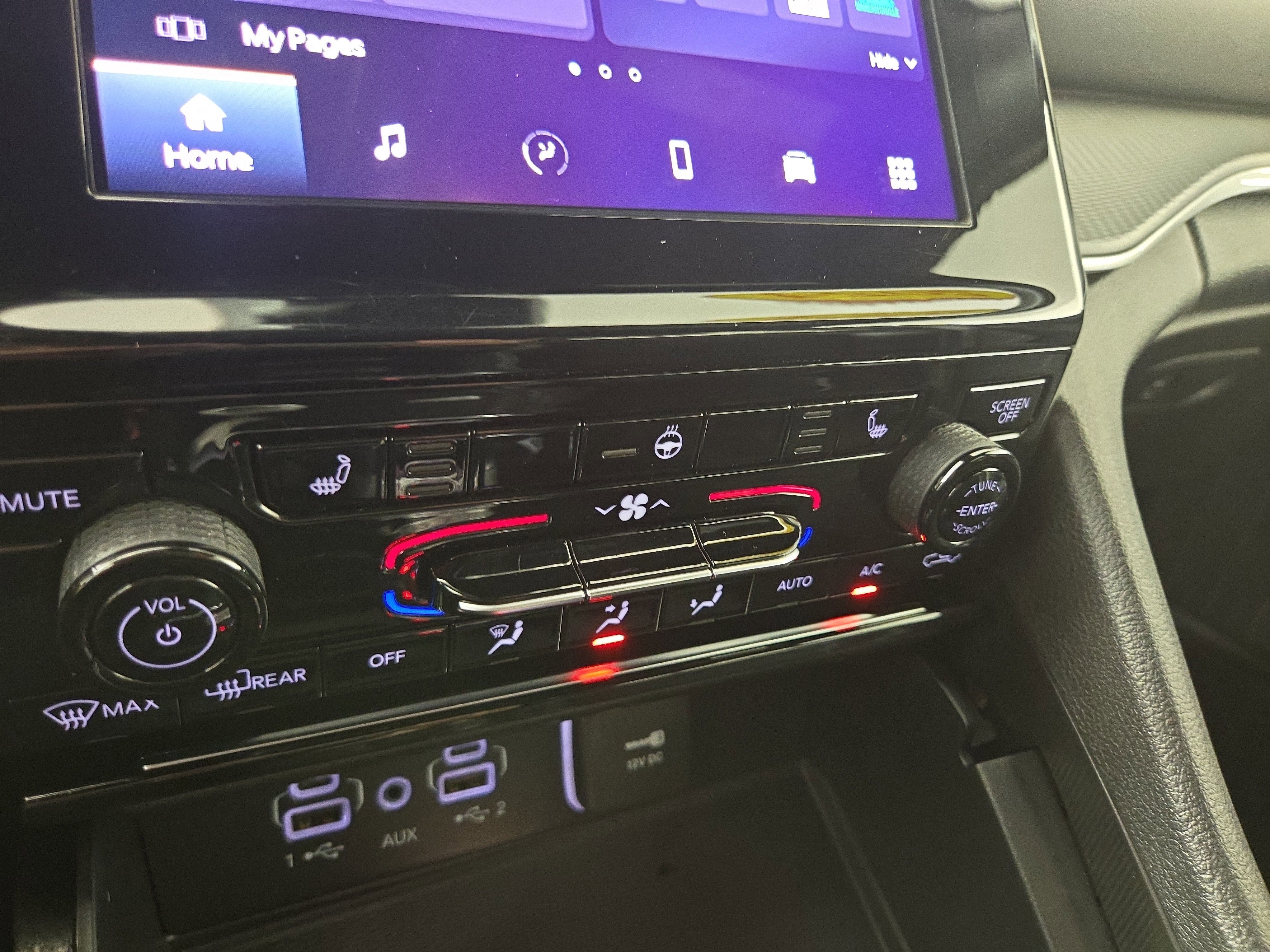 Used 2024 Jeep Grand Cherokee L Laredo image 25