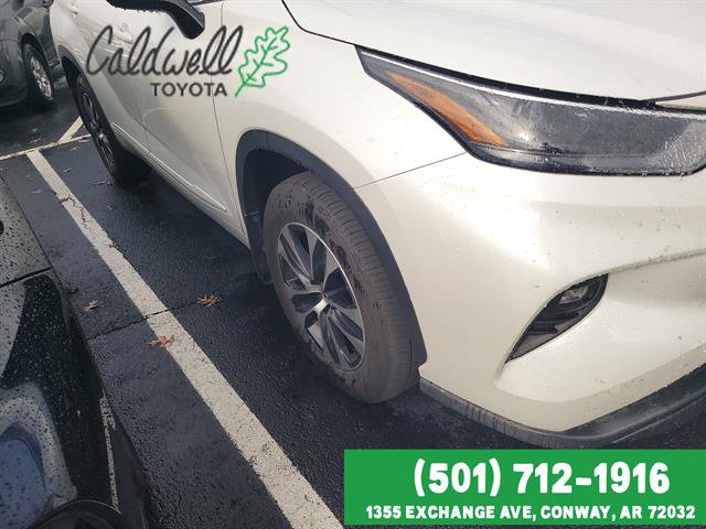 Certified 2023 Toyota Highlander XLE image 4