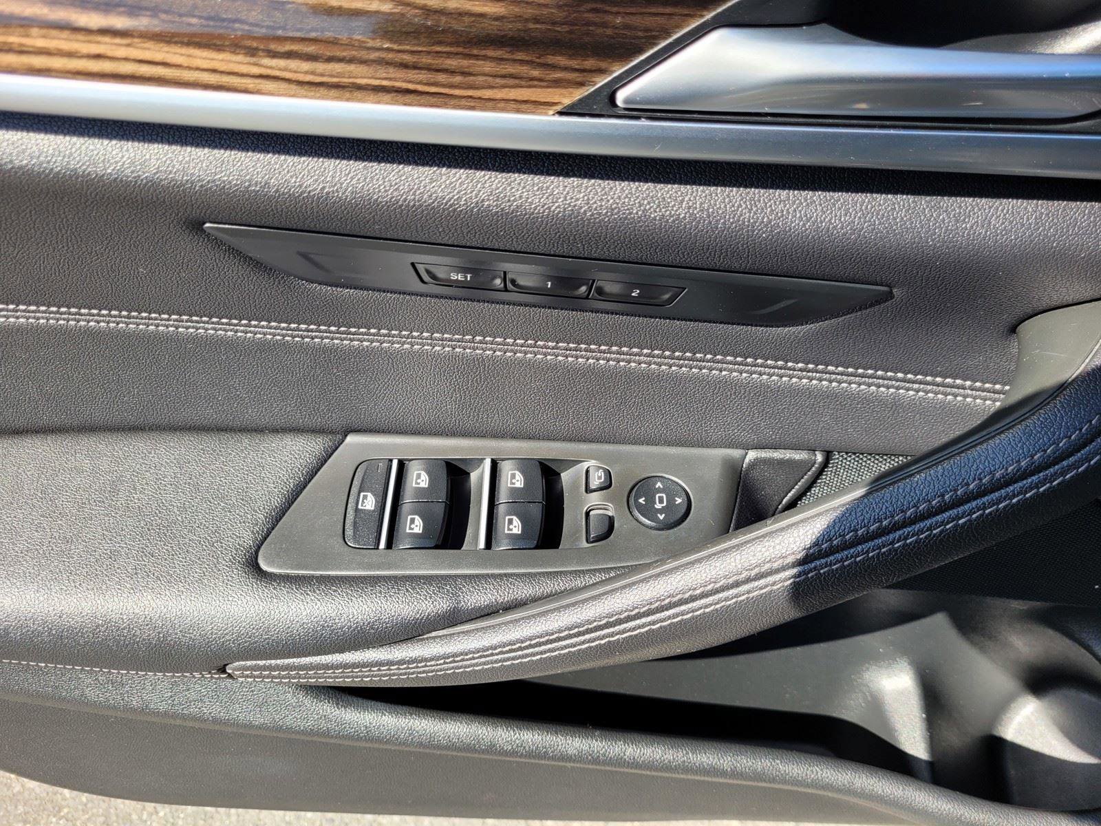 Used 2021 BMW 530e w/ Parking Assistance Package RWD image 25