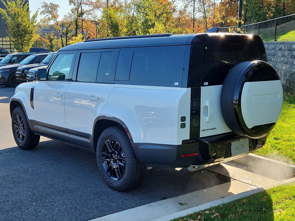Used 2026 Land Rover Defender 130 S image 12