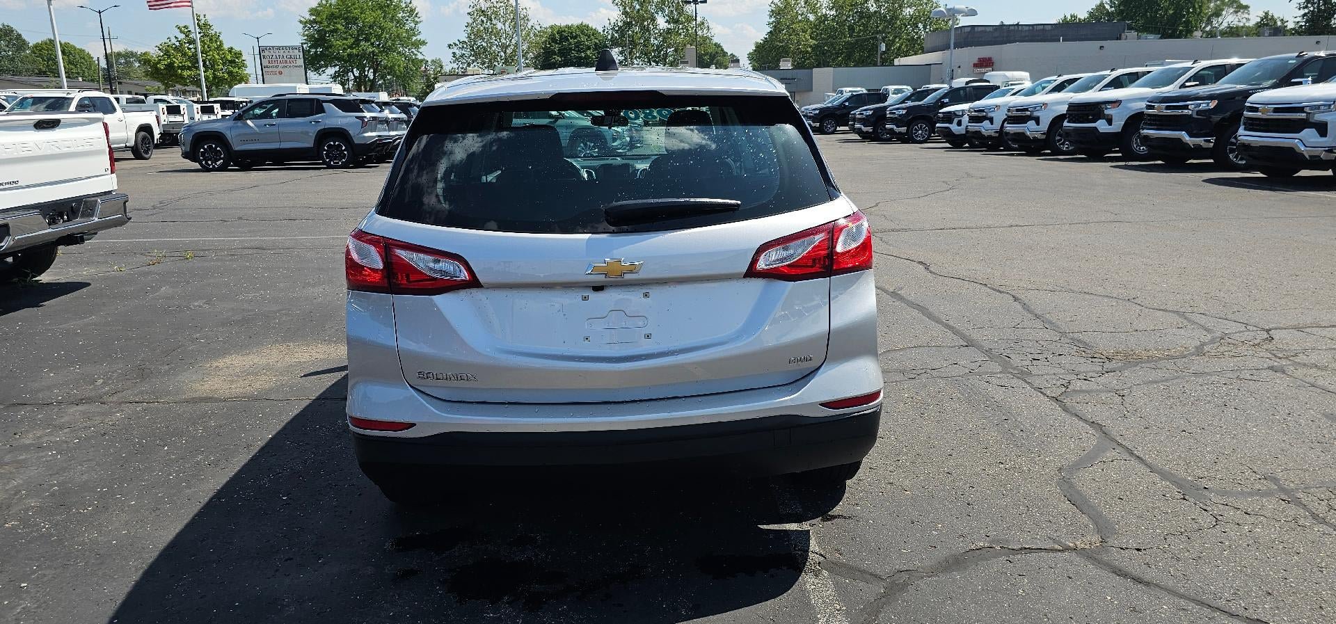 Used 2020 Chevrolet Equinox LS AWD/4WD image 6