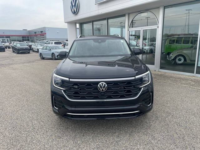 New 2026 Volkswagen Atlas SEL Premium R-Line AWD/4WD image 2