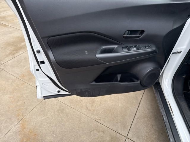 Used 2022 Nissan Kicks S image 26