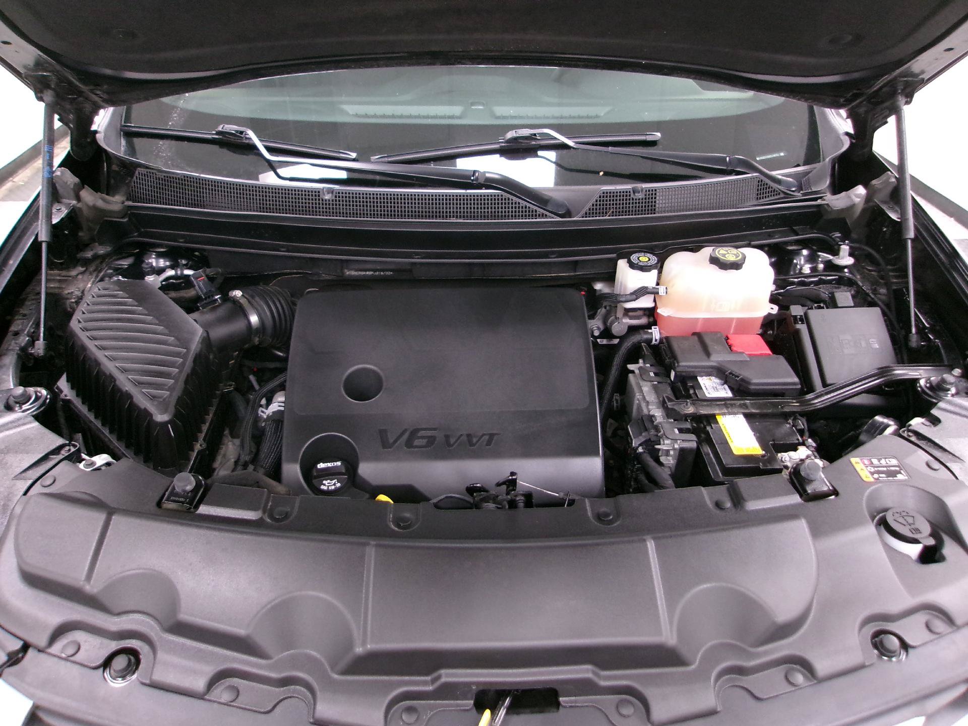 Used 2023 Chevrolet Traverse LT FWD image 18