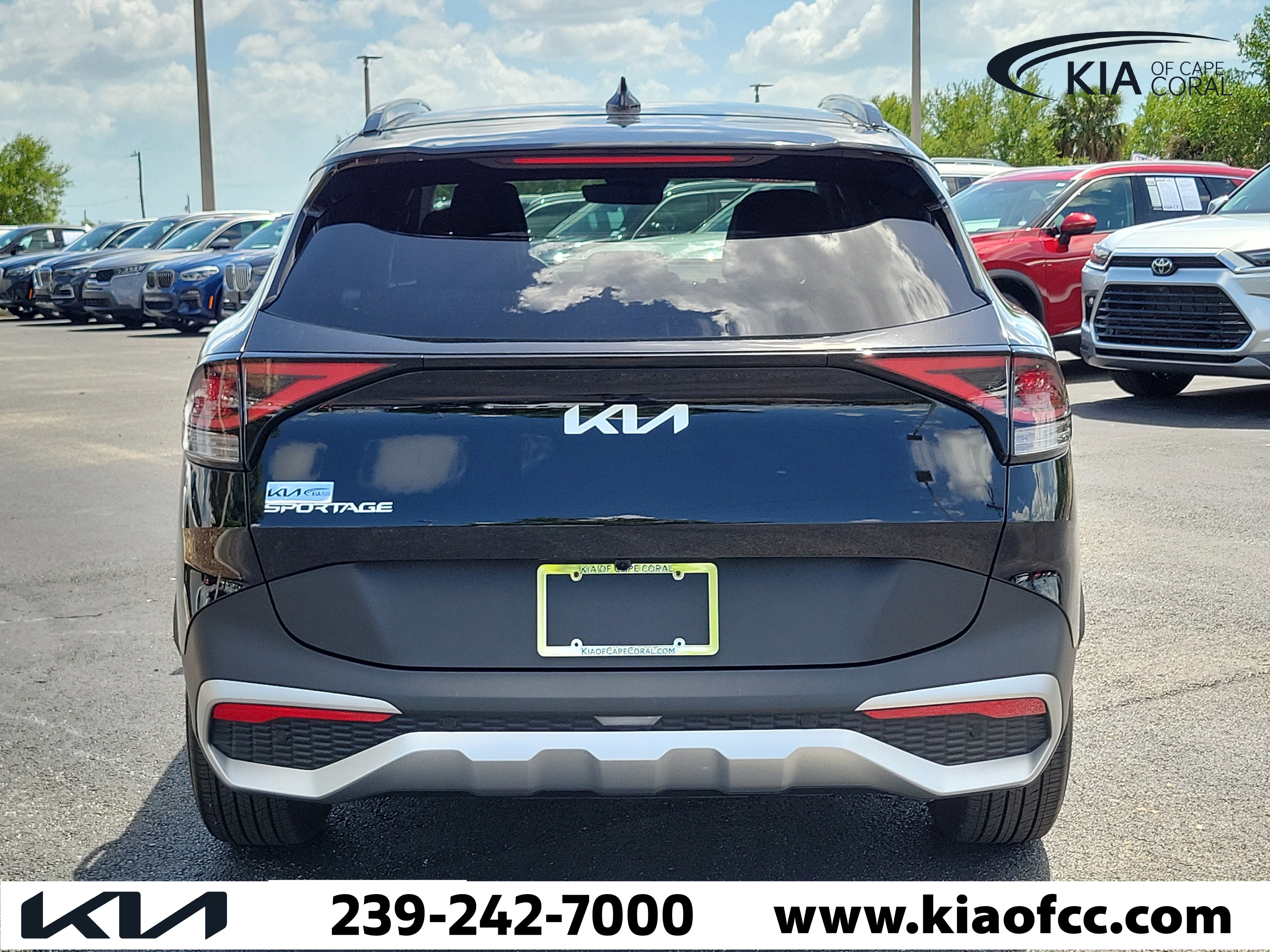 Certified 2025 Kia Sportage EX w/ Premium Package image 5