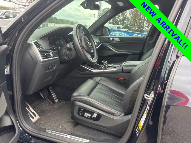 Used 2021 BMW X7 xDrive40i w/ M Sport Package image 9