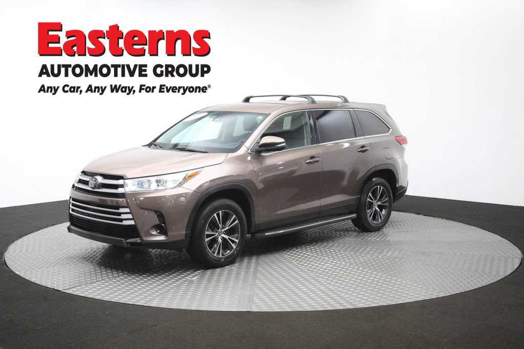 Used 2019 Toyota Highlander LE FWD image 55