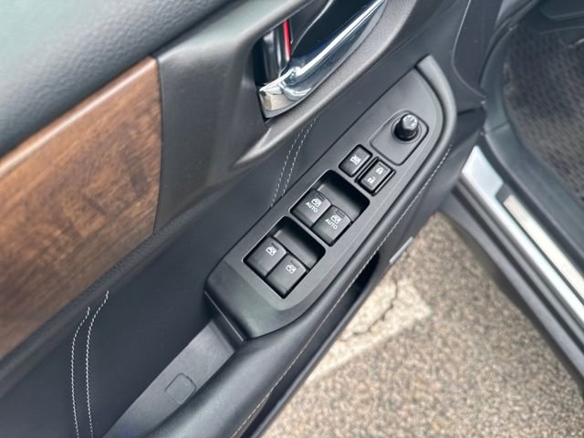 Used 2018 Subaru Outback 2.5i Limited image 11