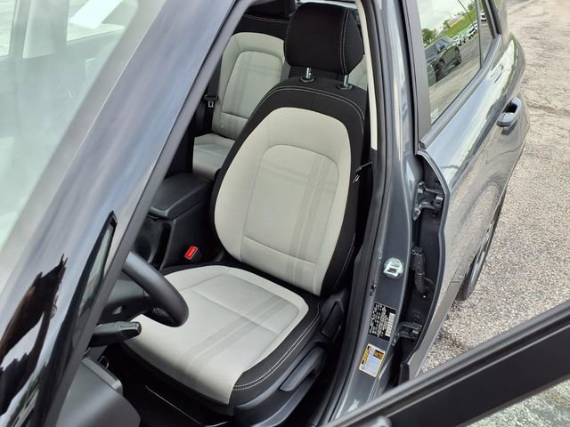 Used 2025 Hyundai Venue SEL FWD image 63
