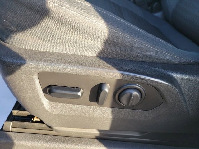 Certified 2019 Chevrolet Silverado 1500 LT image 35