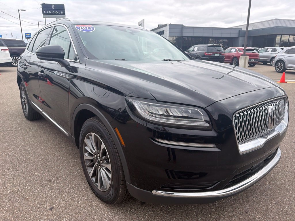 Used 2023 Lincoln Nautilus AWD w/ Premium Package image 4