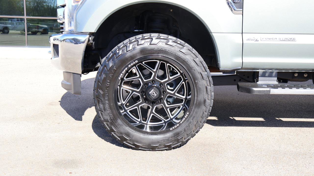 Used 2019 Ford F250 Lariat w/ Lariat Ultimate Package image 14