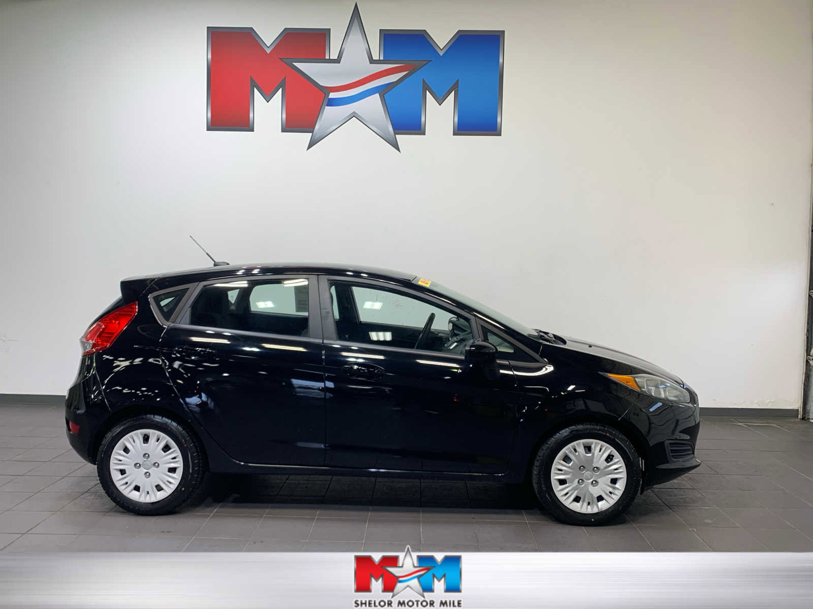Used 2016 Ford Fiesta S FWD image 1