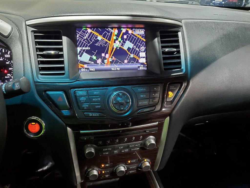Used 2013 Nissan Pathfinder Platinum image 34