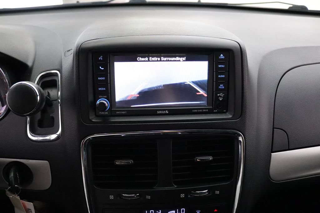 Used 2016 Dodge Grand Caravan R/T w/ Driver Convenience Group FWD image 23