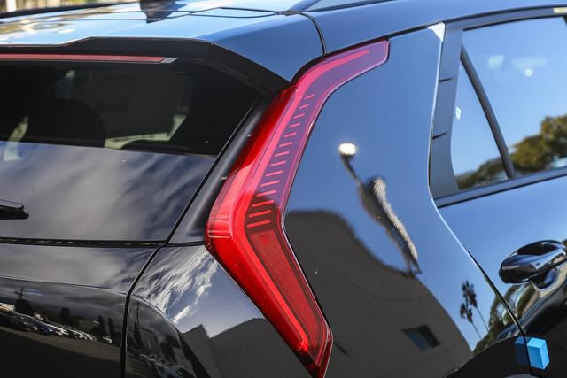 New 2026 Kia Niro EX FWD image 17