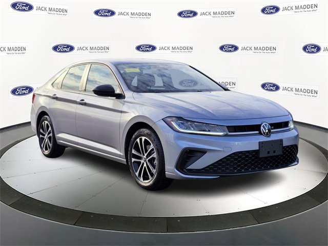 Used 2025 Volkswagen Jetta Sport image 7