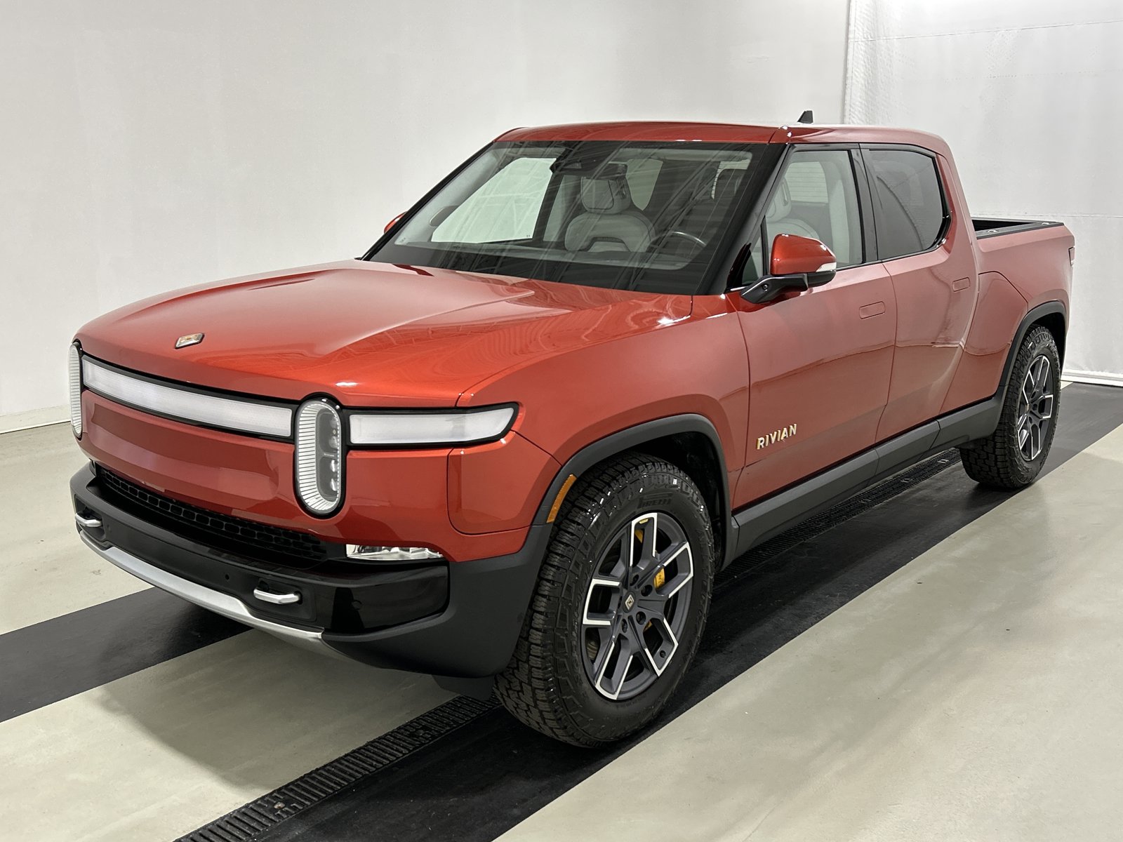 Used 2023 Rivian R1T Adventure