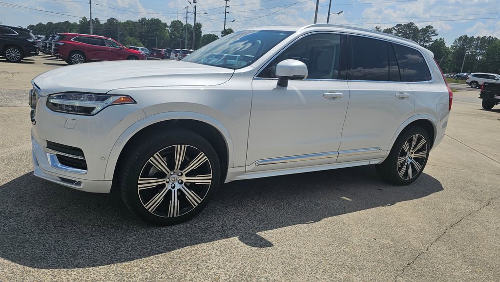 Used 2023 Volvo XC90 B6 Ultimate AWD/4WD image 3