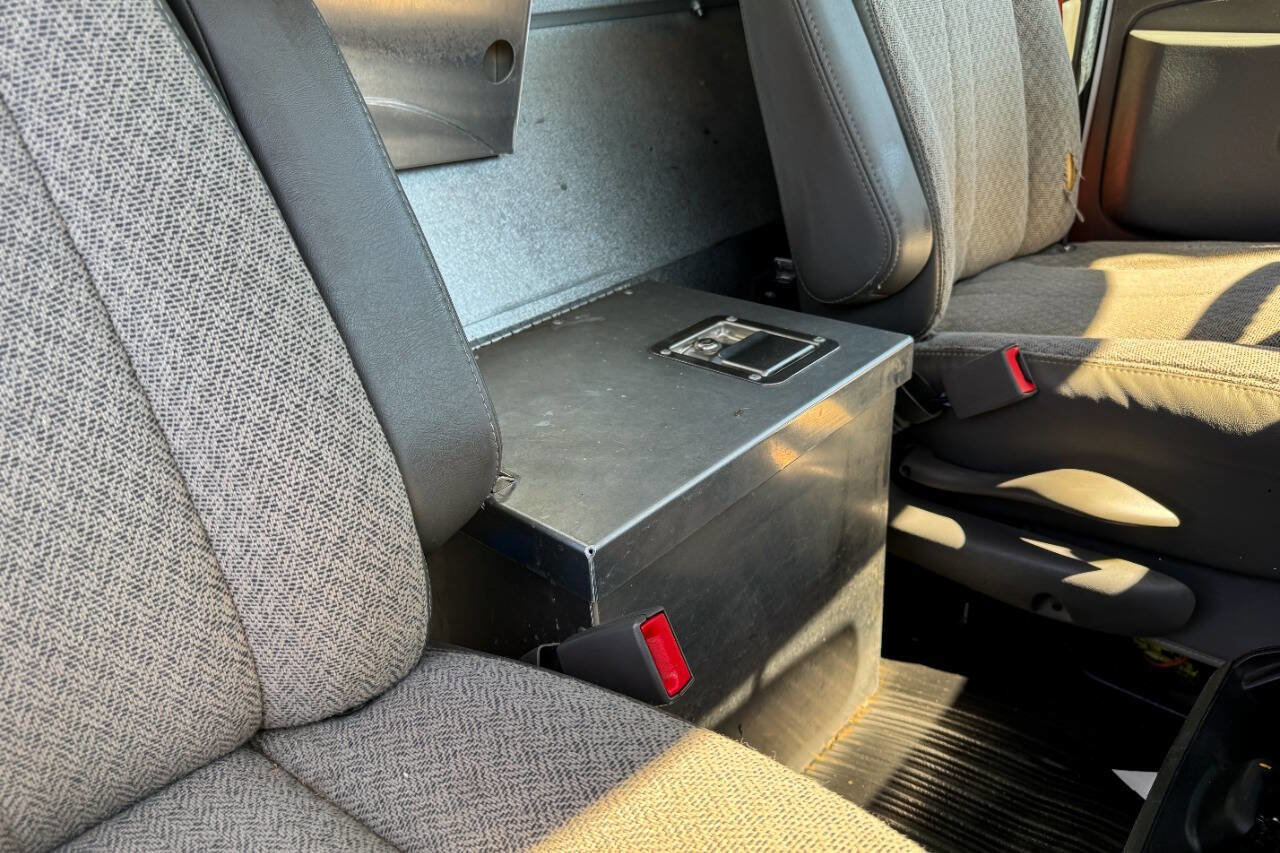 Used 2019 Chevrolet Express 2500 w/ Driver Convenience Package image 13