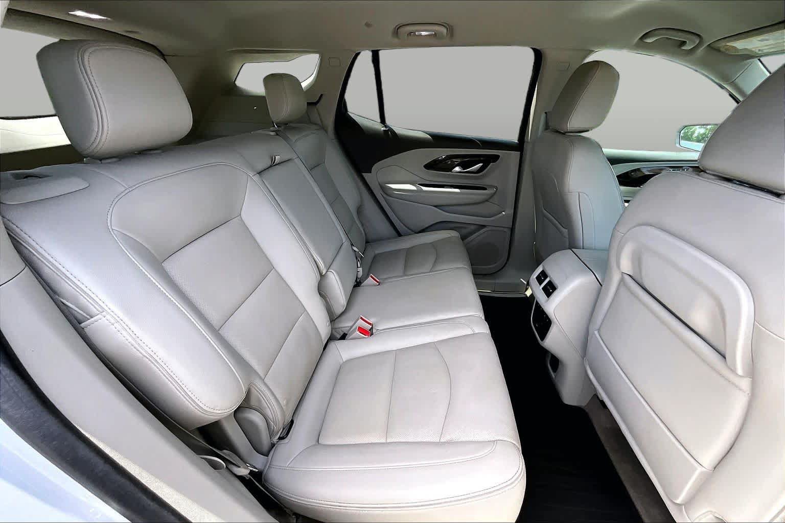 Used 2020 GMC Terrain Denali w/ Denali Premium Package FWD image 20