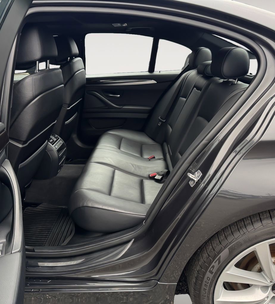 Used 2012 BMW 535i xDrive Sedan image 13