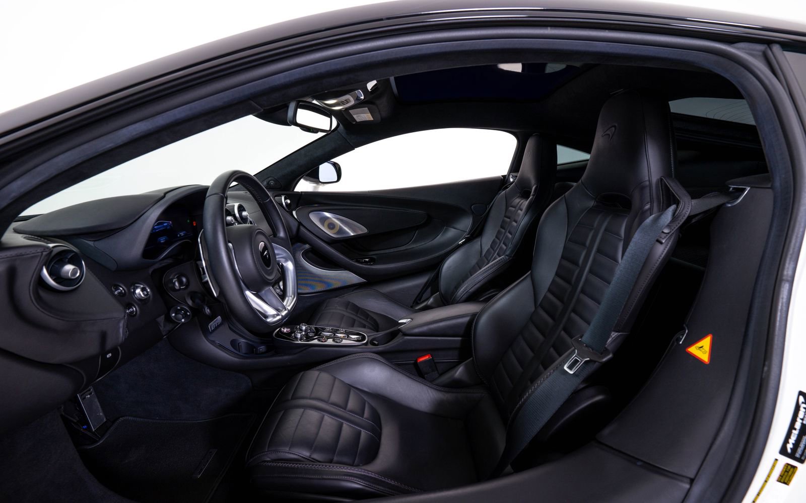 Used 2025 McLaren GTS RWD image 19