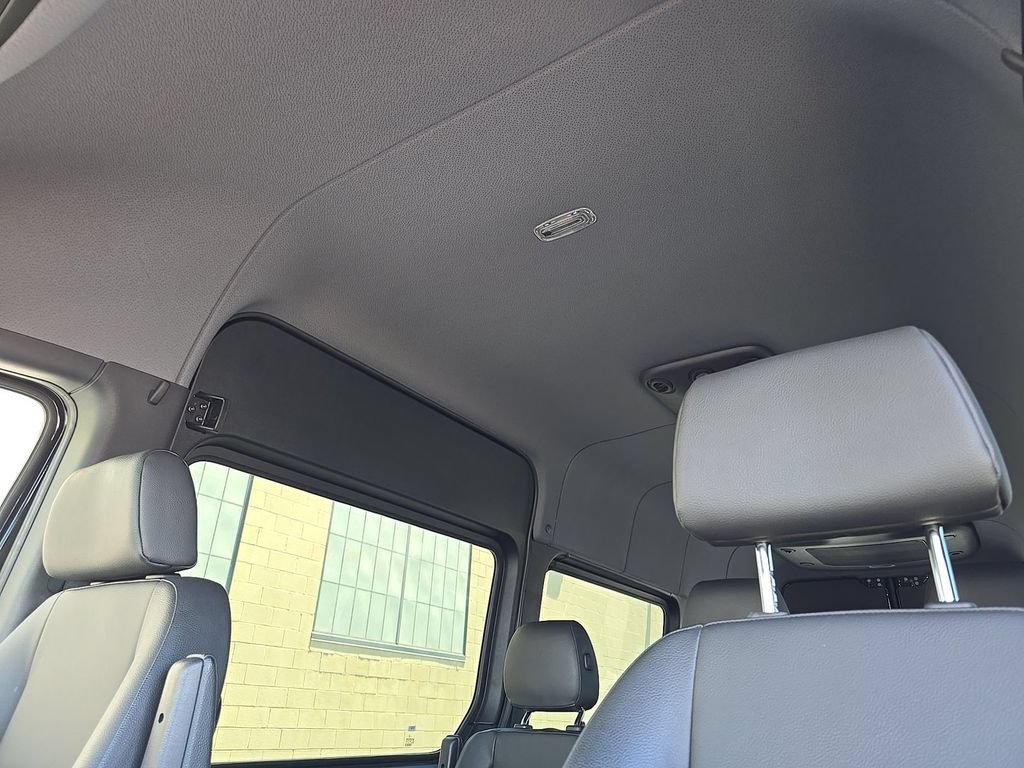 Used 2024 Mercedes-Benz Sprinter 2500 image 15