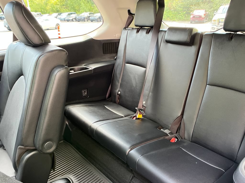 Certified 2025 Toyota Grand Highlander AWD image 23