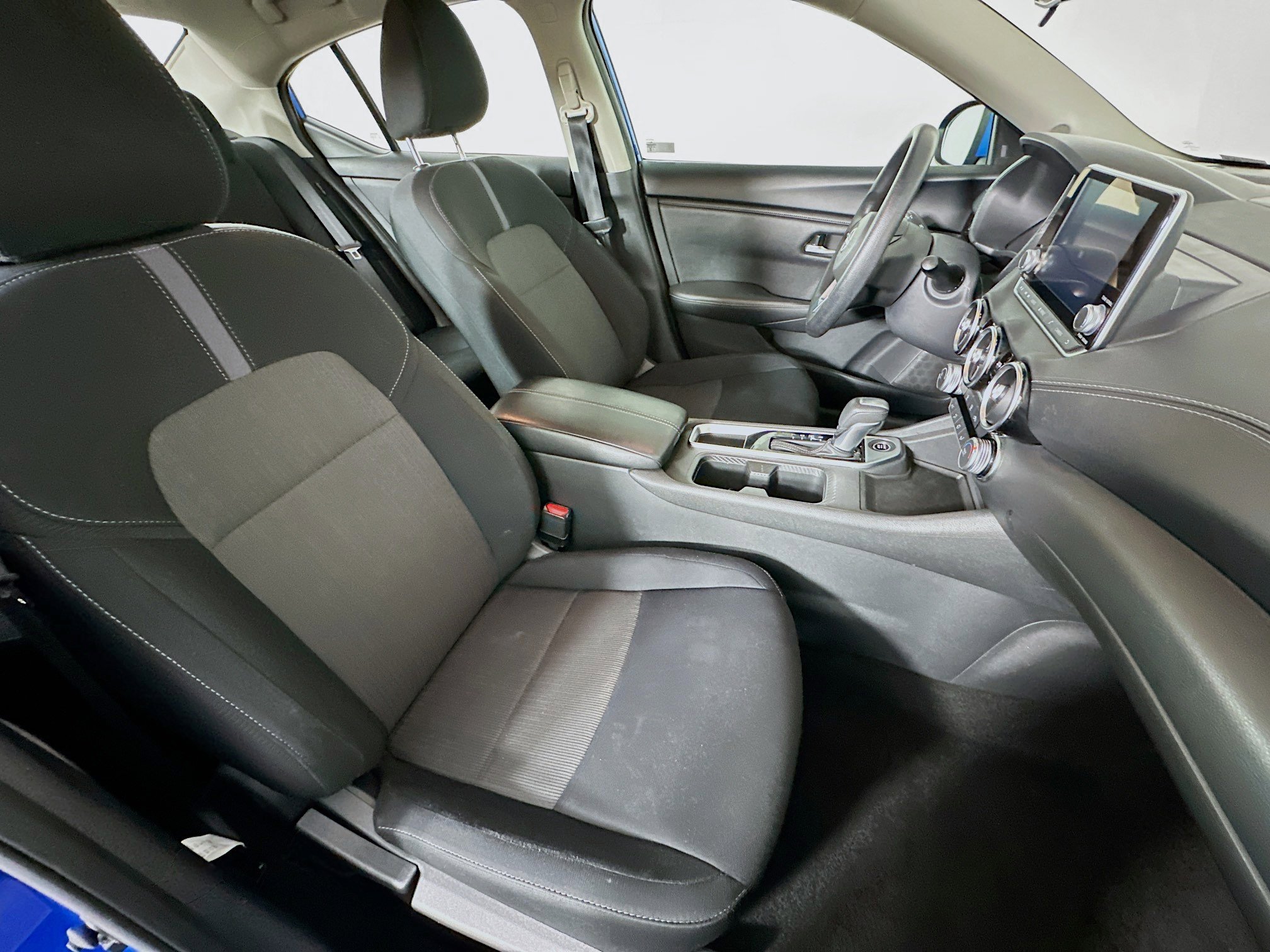 Used 2024 Nissan Sentra SV image 28