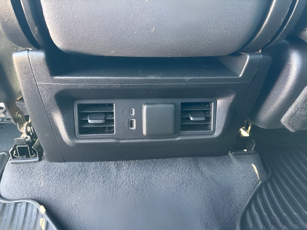 Used 2023 Chevrolet Silverado 1500 LT AWD/4WD image 69