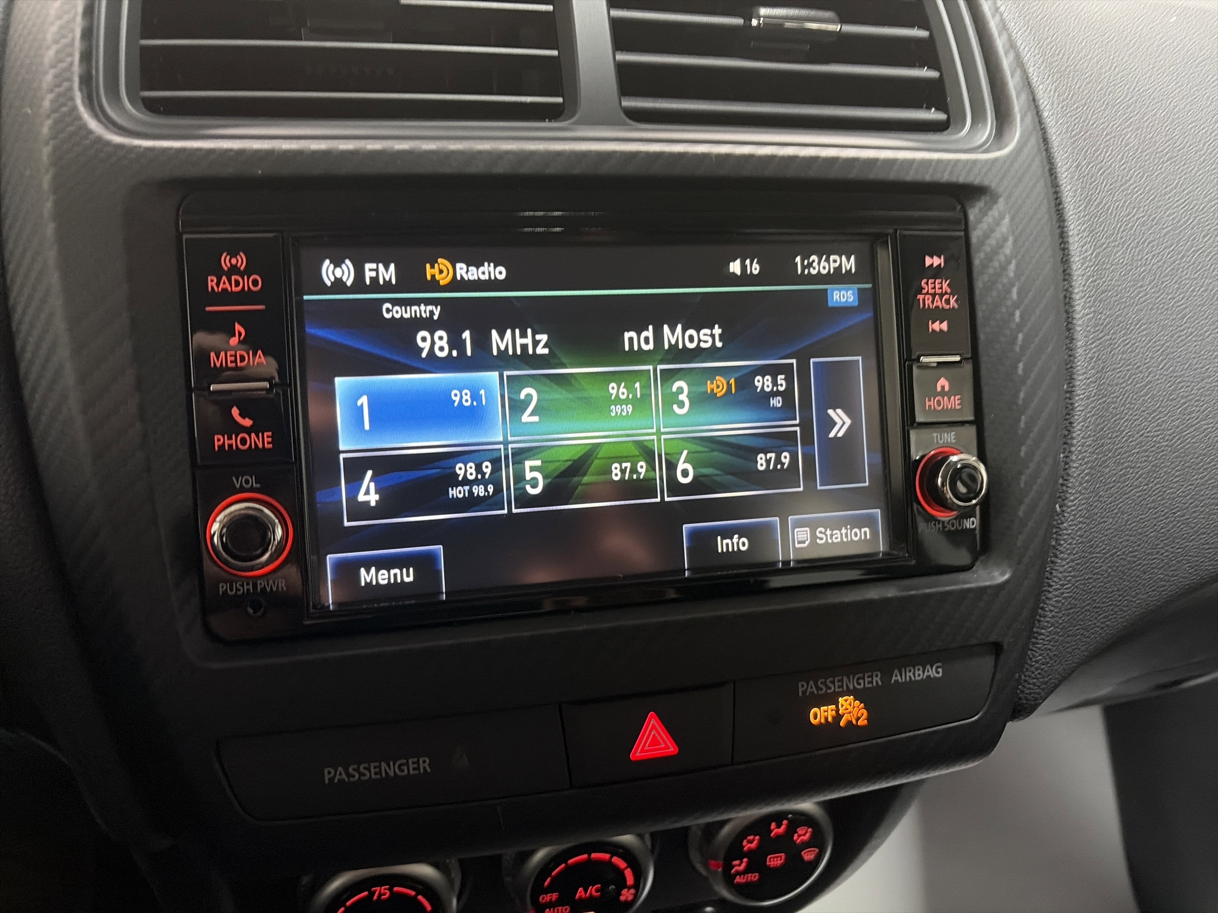 Used 2025 Mitsubishi Outlander Sport ES image 6