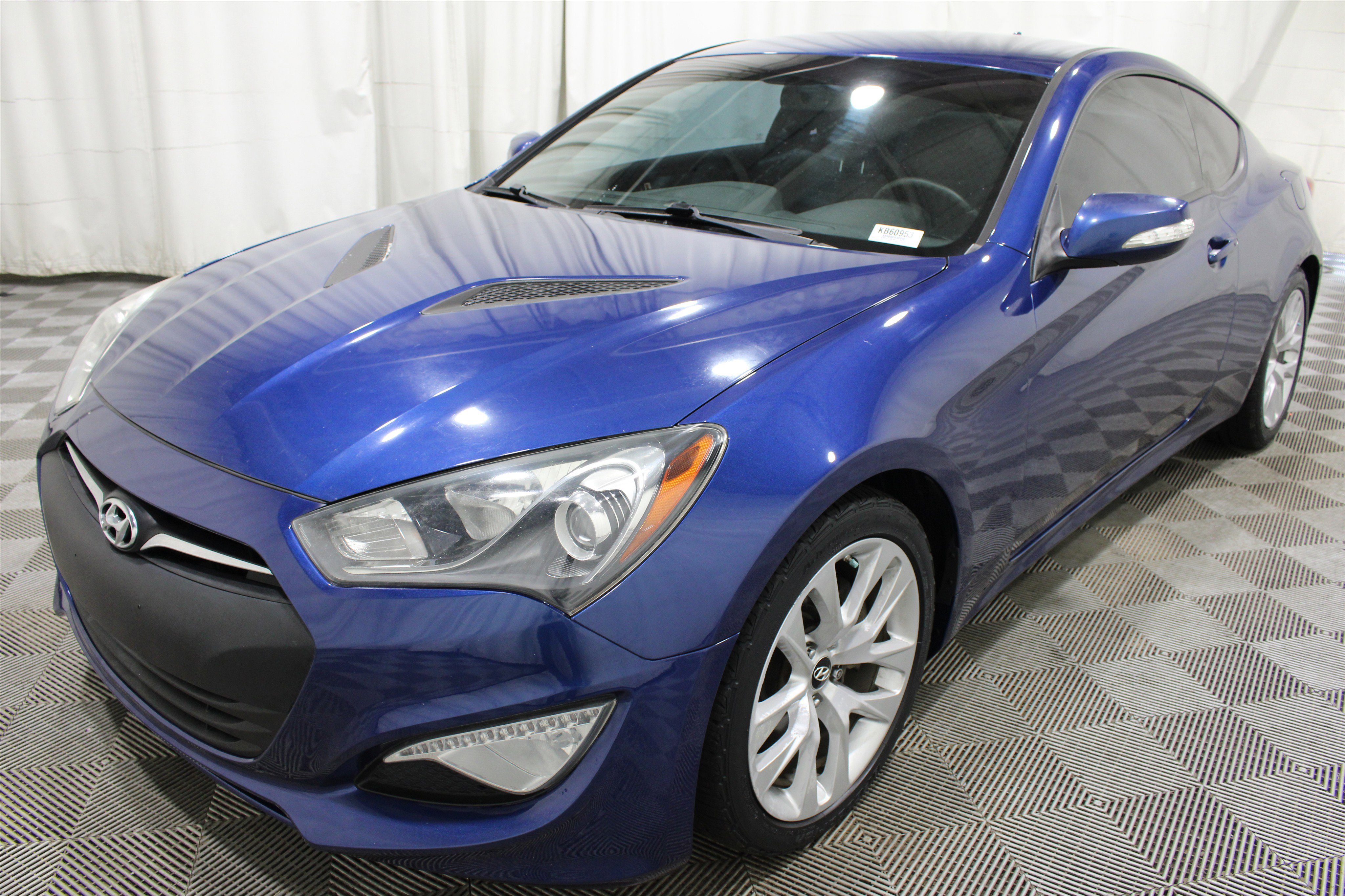 Used 2015 Hyundai Genesis 3.8 RWD image 31